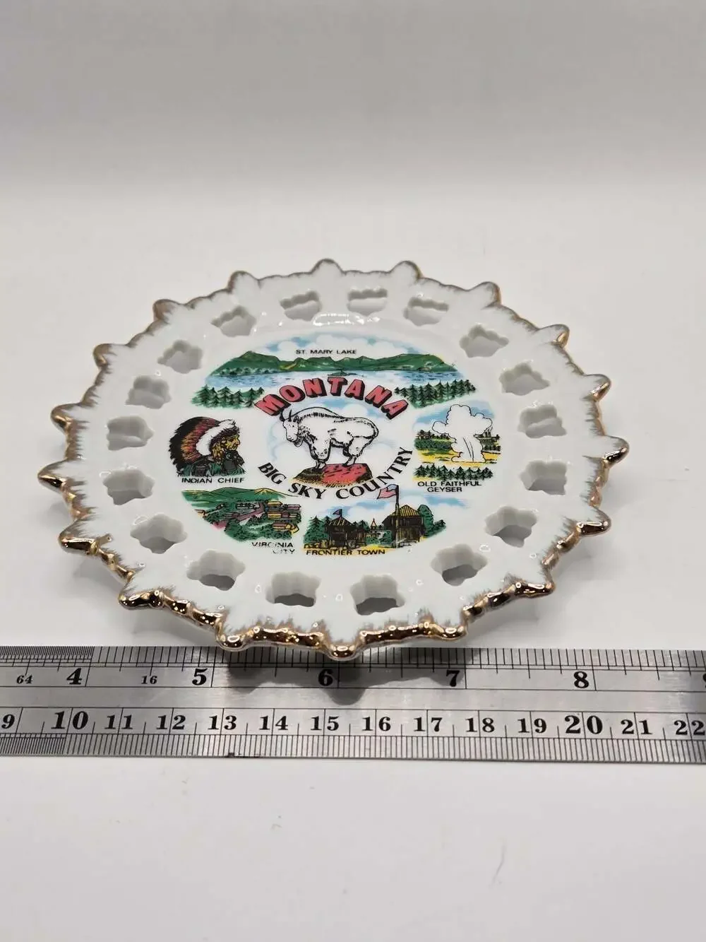 Vintage Montana Big Sky Country Souvenir Decorative Plate with Pierced Gold Trim